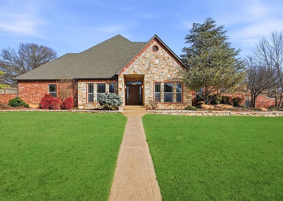 1st image of 1601 W East Ave