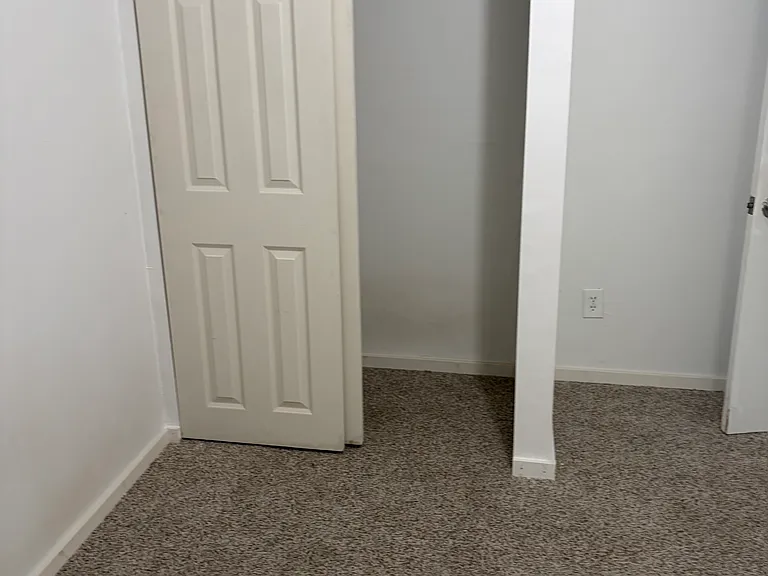 4875 W Hellas Dr #BASEMENT — Photo 3