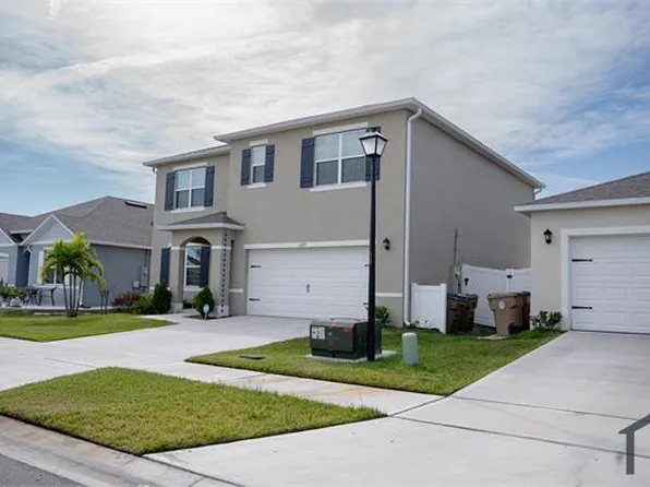 1677 Barberry Dr, Kissimmee, FL 34744