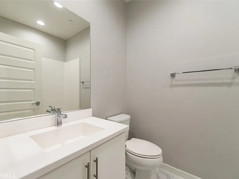 21020 Cornerstone Dr — Photo 24