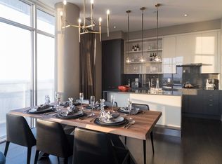 88 Harbour St #PENTHOUSE 104, Toronto, ON M5J0C3