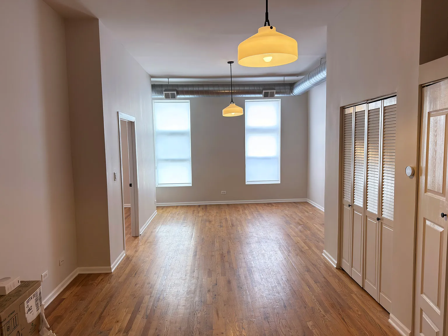 2 bed, 1100 sqft, $3,200 — Photo 4