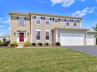 250 W Arden Ln, Round Lake, IL 60073