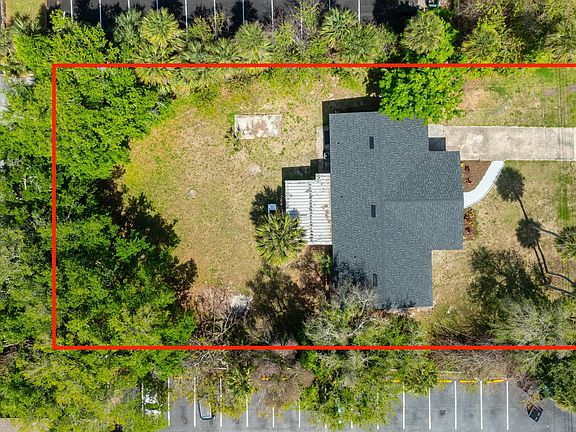 5th image of 1822 S Palmetto Ave