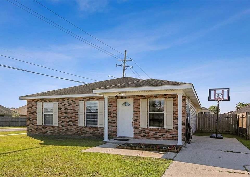 1st image of 2701 Bayou Des Cannes Dr