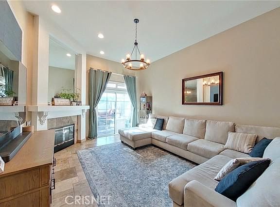 3rd image of 3107 E Hillcrest Dr