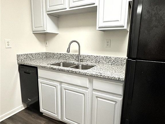 4th image of 3518 W Richmond Rd #U11