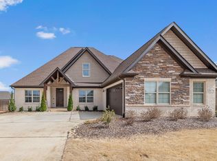 16776 Colton Ln, Athens, AL 35613