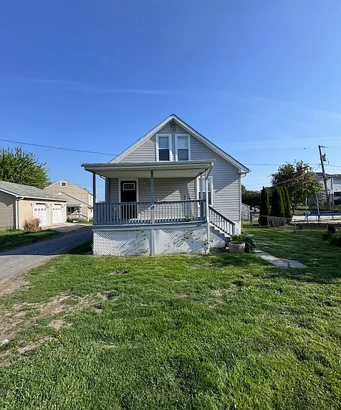 2107 Anna Ave — Photo 1