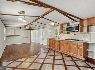 14 Robert St, Stafford, VA 22554