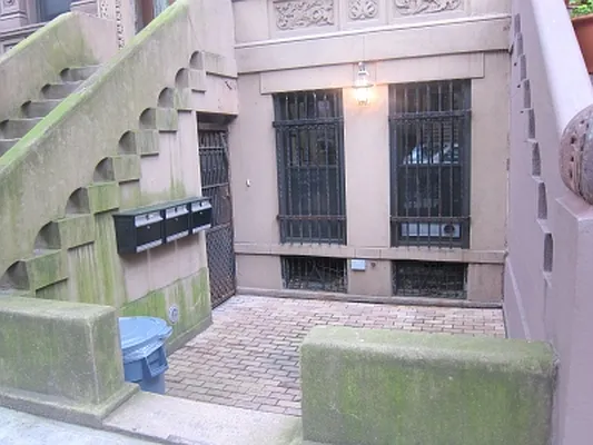 Rented by Citi Habitats | media 21