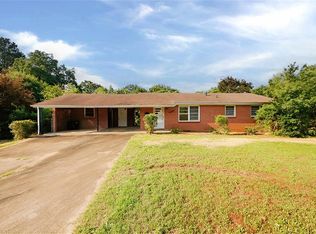 1054 Mountain View Rd NW, Conyers, GA 30012