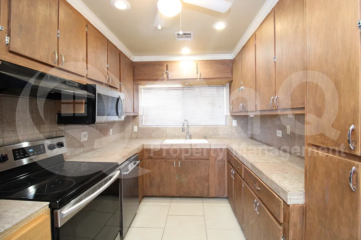 3 bed, 2.0 bath, 1120 sqft, $1,499 — Photo 4