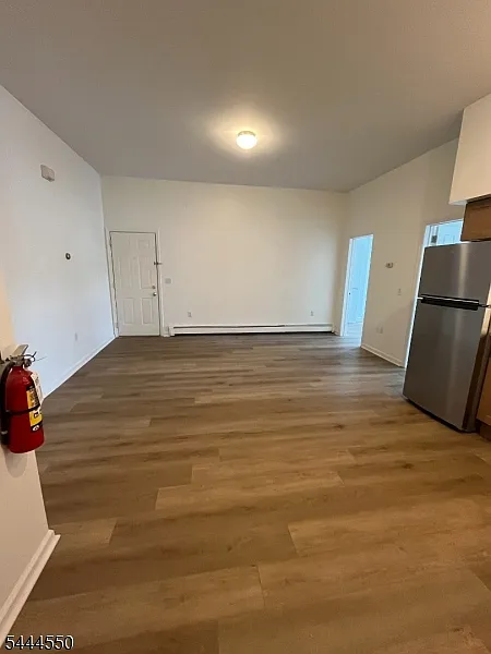 2 bed, 1.0 bath, $1,795 — Photo 3