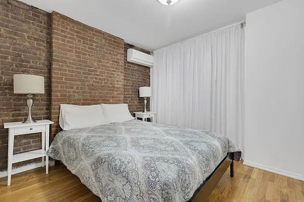 Rented by Cooper & Cooper Real Estate | media 12