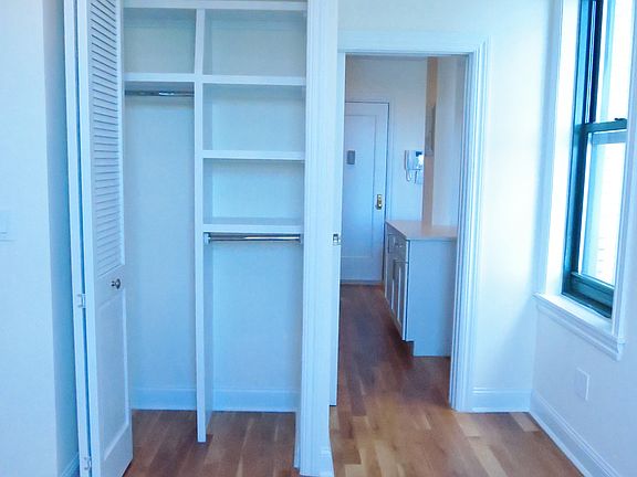 5th image of 542 E 79th St APT 4m