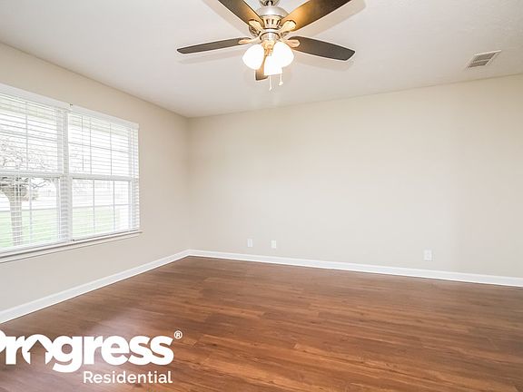 5th image of 1339 Saint Andrews Dr