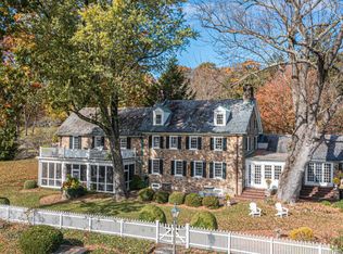 2950 Windy Bush Rd, Newtown, PA 18940