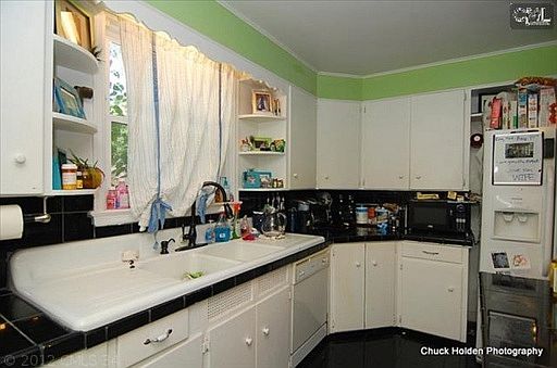 3rd image of 4047 Rosewood Dr
