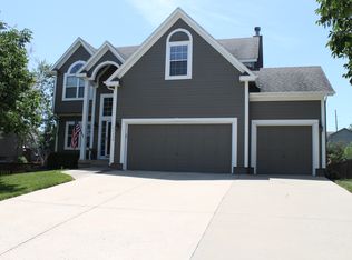 21409 W 54th St, Shawnee, KS 66218