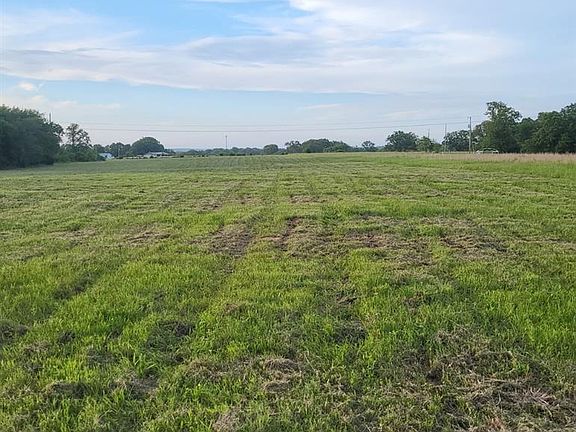 3rd image of 379059 E 1180th Rd