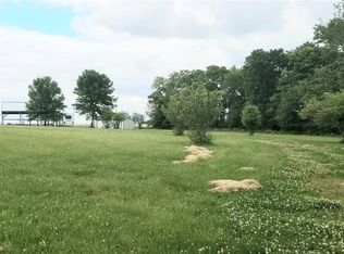43255 Delaware Ln, Perry, MO 63462