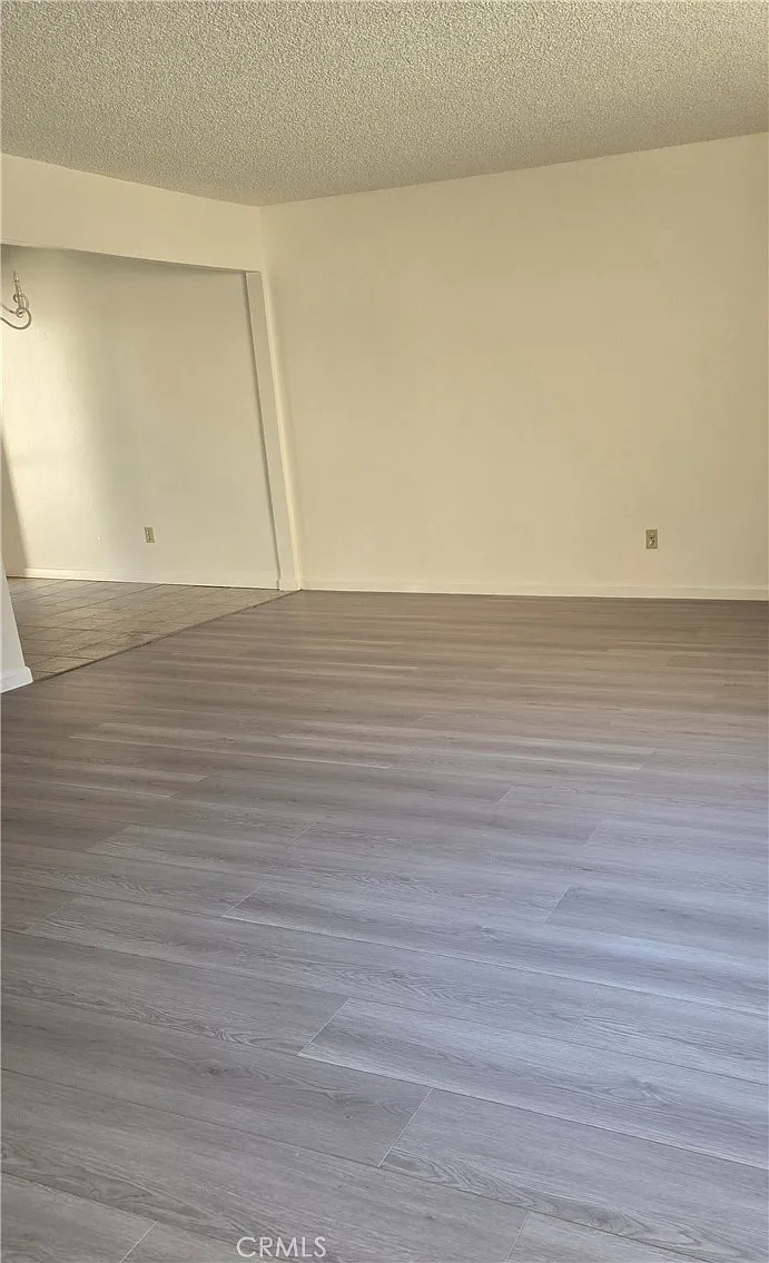 1 bed, 950 sqft, $1,900 — Photo 1
