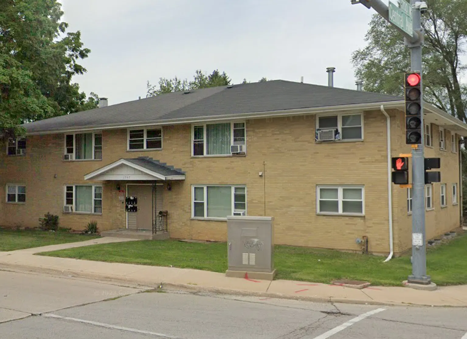 1707 School St — Photo 1