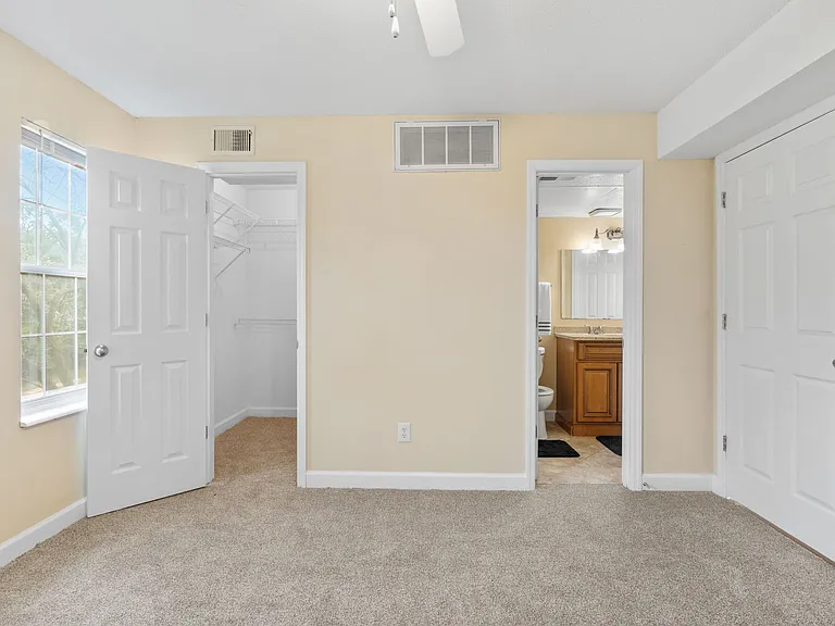 Willowbend — Photo 98