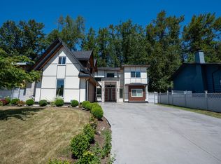 12973 Glengarry Cres, Surrey, BC V3V 1S9