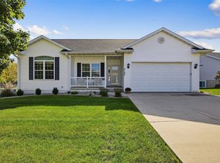 2185 Robert Ct, Marion, IA 52302