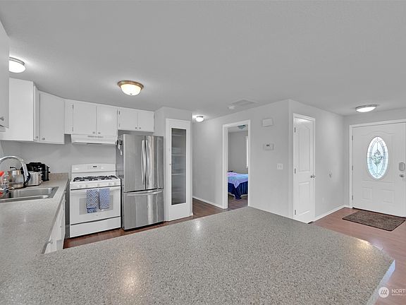 3rd image of 3406 Travera Place
