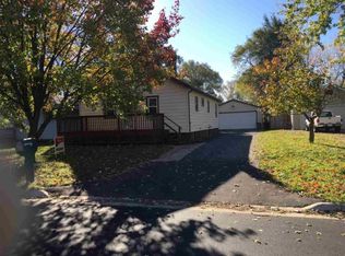 525 Liberty Blvd, Machesney Park, IL 61115
