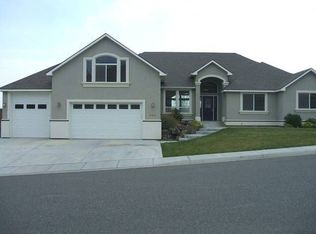 253 Sell Ln, Richland, WA 99352