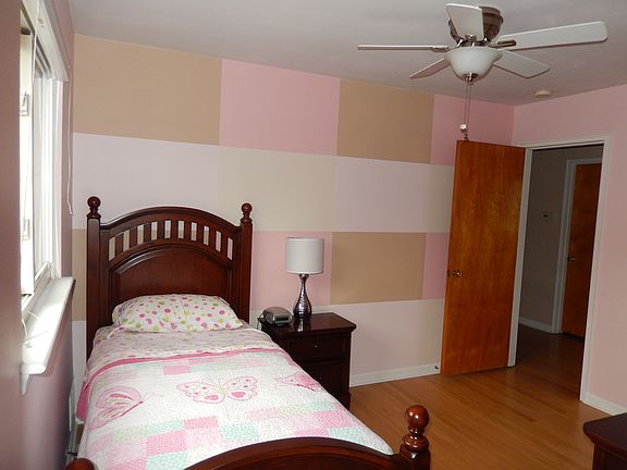 1 of 3 Bedrooms