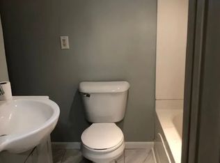 652 W 11th St, Dubuque, IA 52001