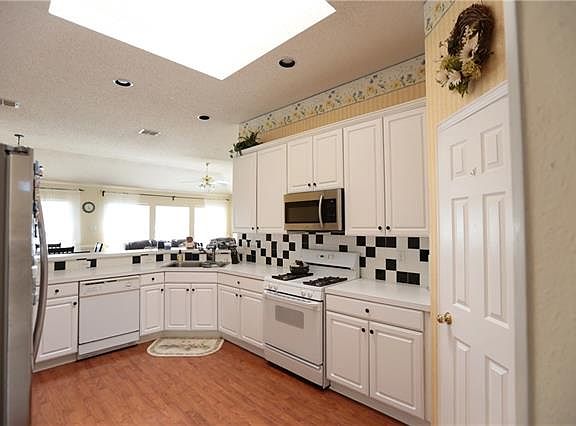 5th image of 1200 Longhorn Dr
