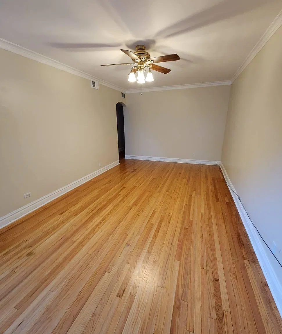 3751 W Dickens Ave — Photo 2