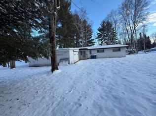 3738 Pineland Point, Gladwin, MI 48624