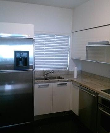3rd image of 601 NE 36th St #306