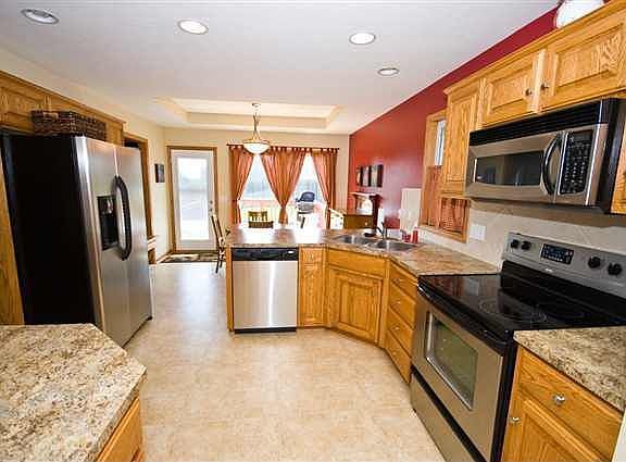 4th image of 7665 S 162nd St