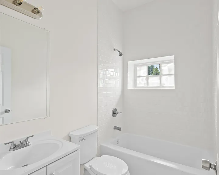 3107 N Harding Ave #1W — Photo 10
