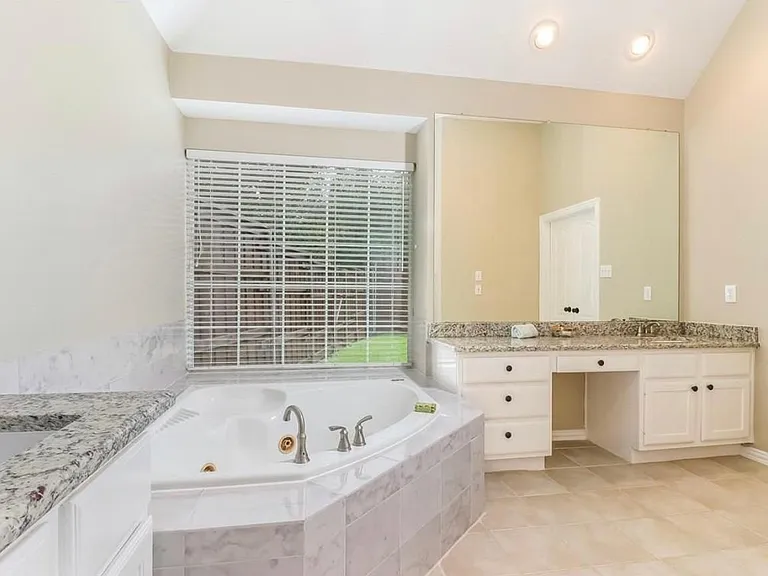 4645 Wales Dr — Photo 17
