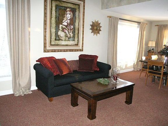 5th image of 1136 S Hiddenbrook Trl