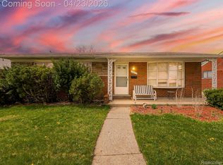 26177 Cunningham Dr, Warren, MI 48091