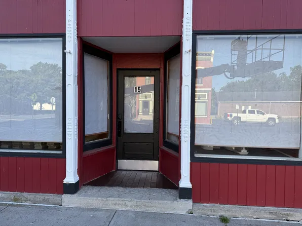 15 North Lake Avenue