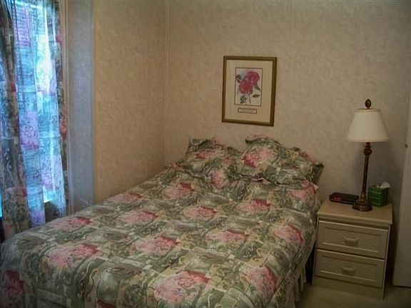 5th image of 24 Butler Blvd