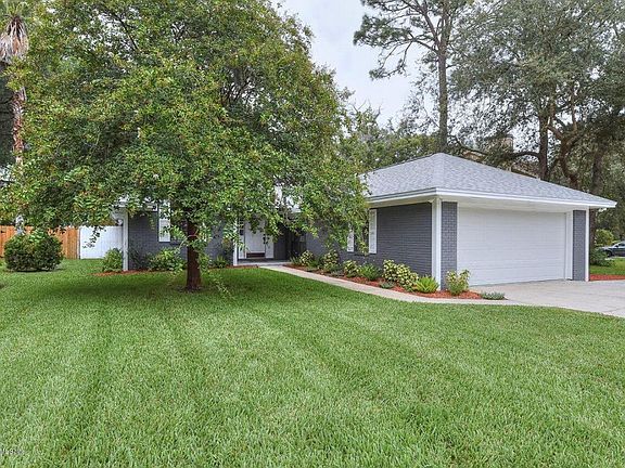 5th image of 540 Serenade Cir E
