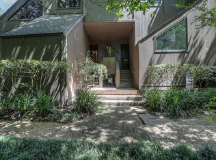 262 Litchfield Ln, Houston, TX 77024