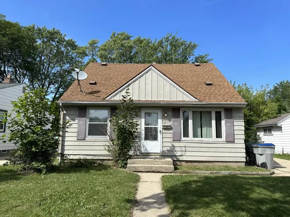 8200 West Fairmount AVENUE, Milwaukee, WI 53218